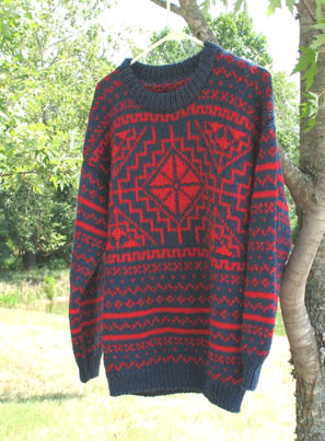 Sweater Red w Blue pattern